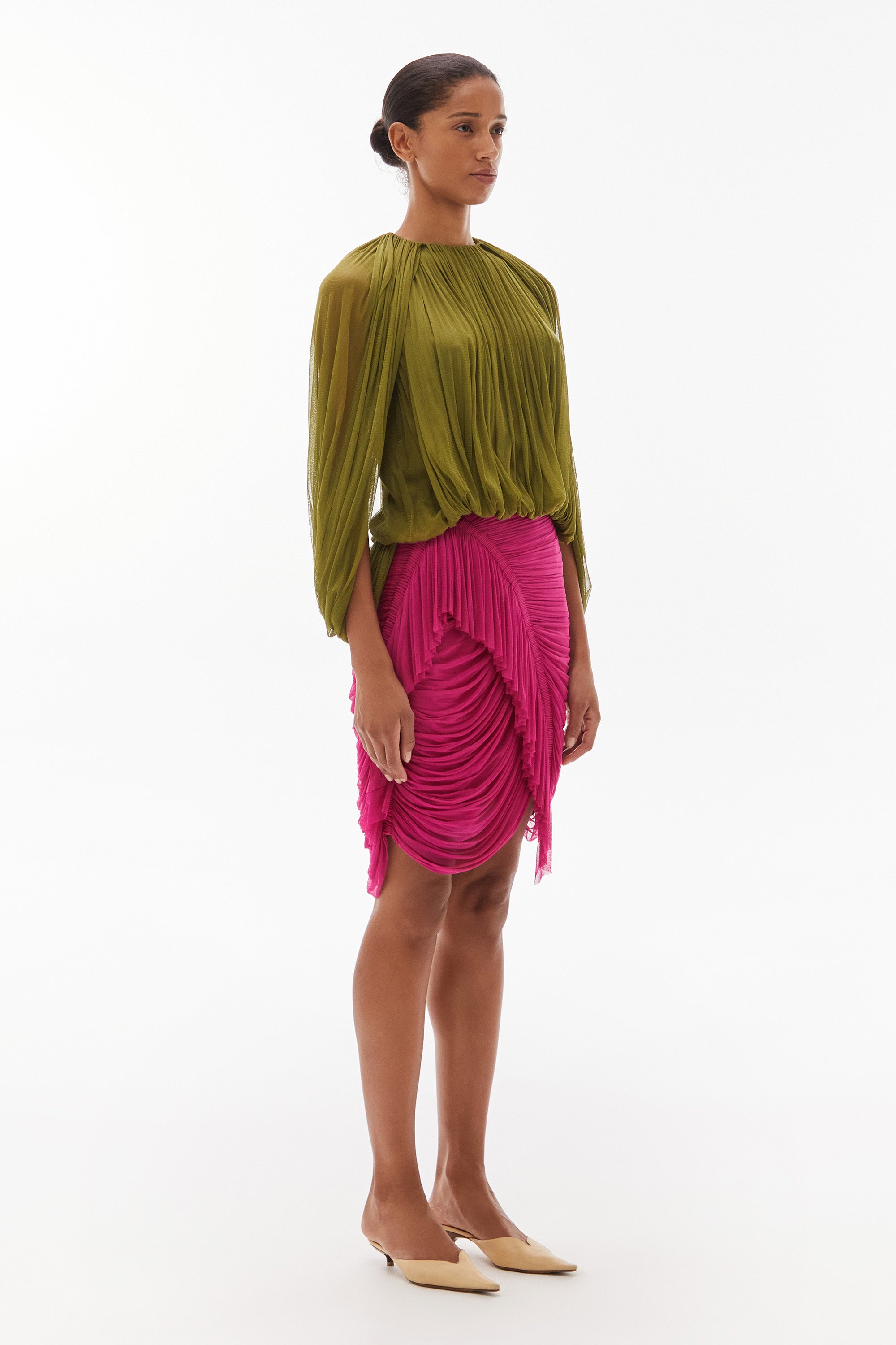 WILLOW-Issa Short Silk Loop Top Avocado