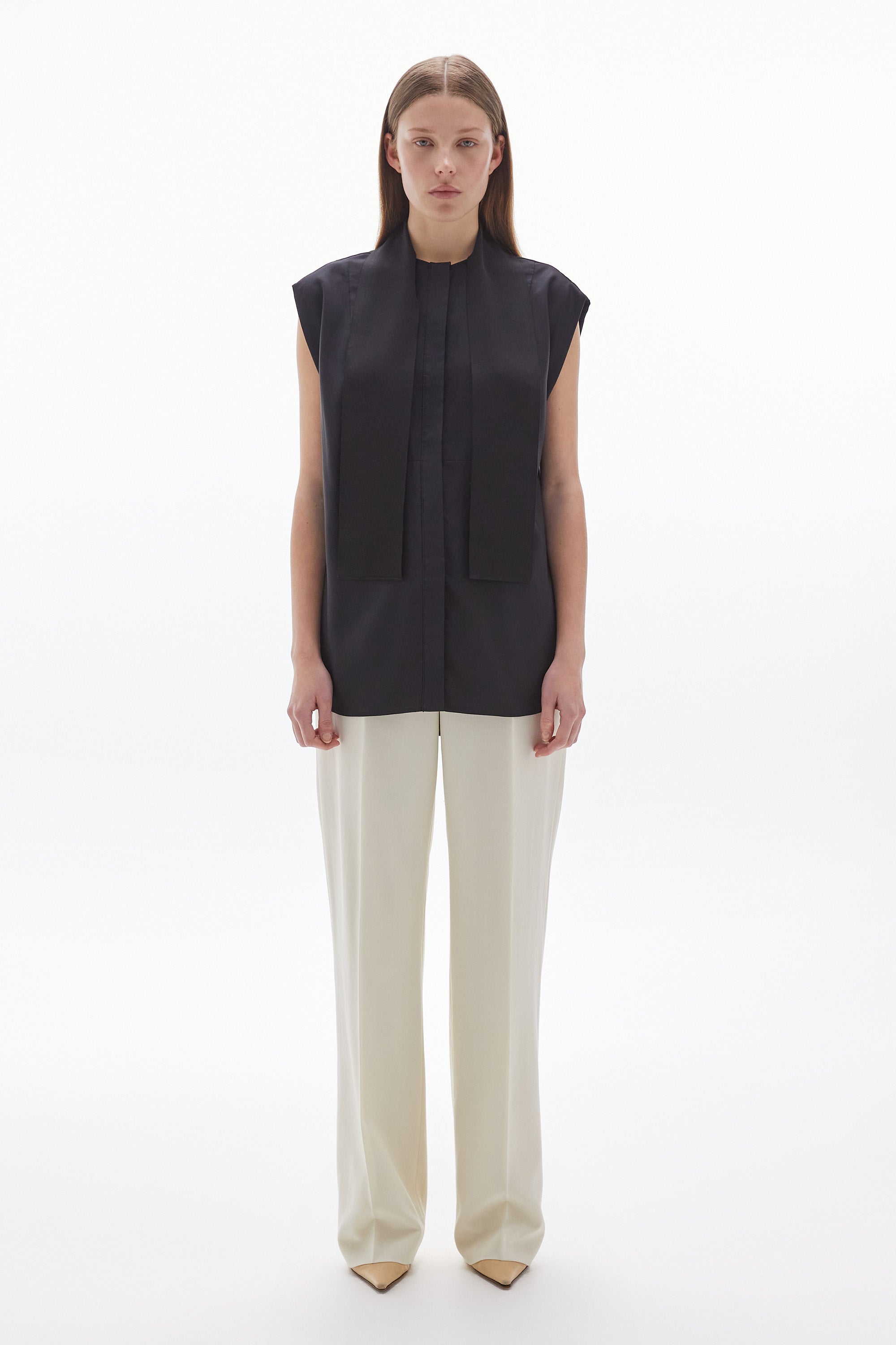 Fumi Silk Sleeveless Tie Shirt Black