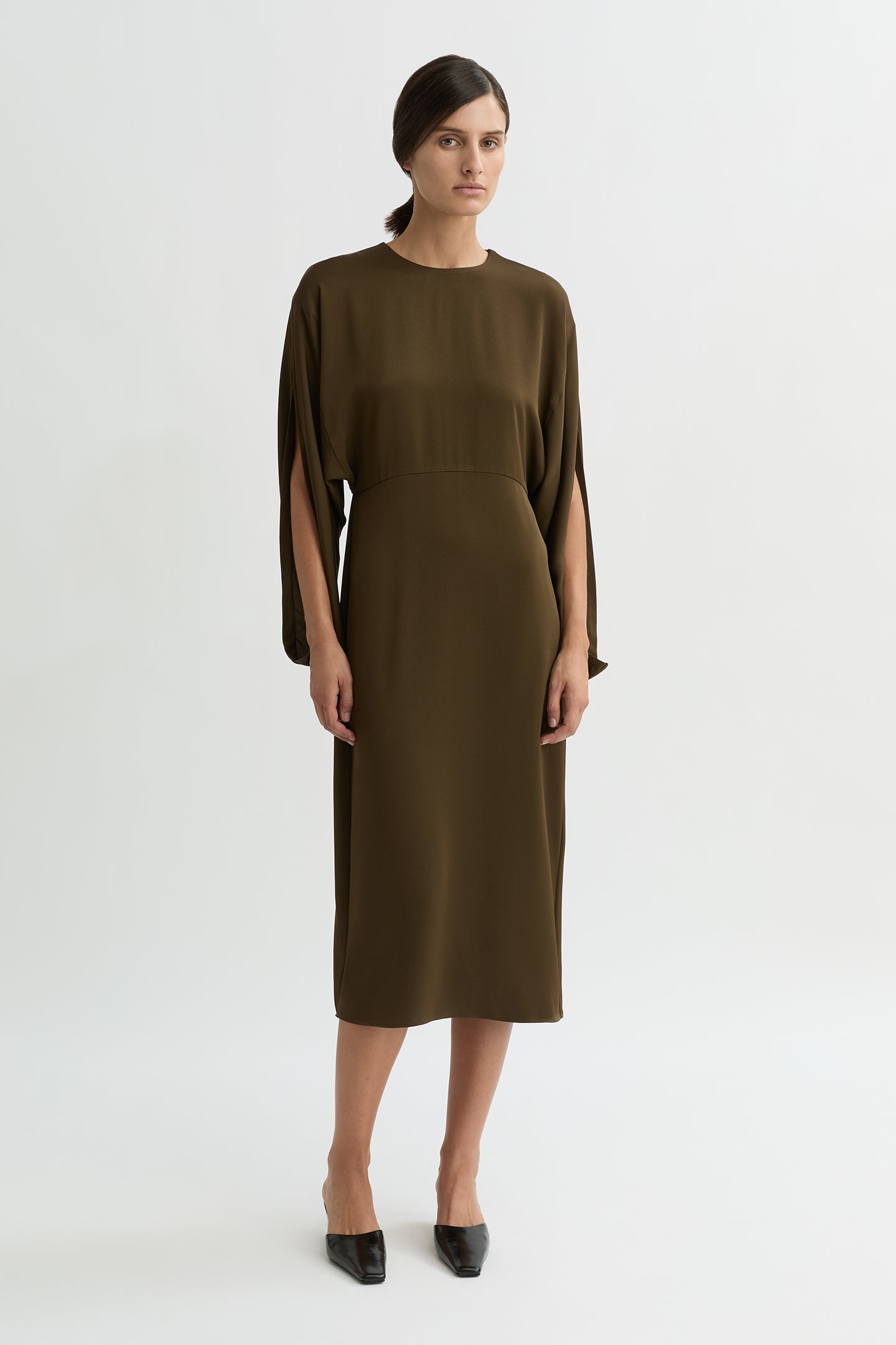 WILLOW-Australian_Designer-Helena Midi Dress Khaki