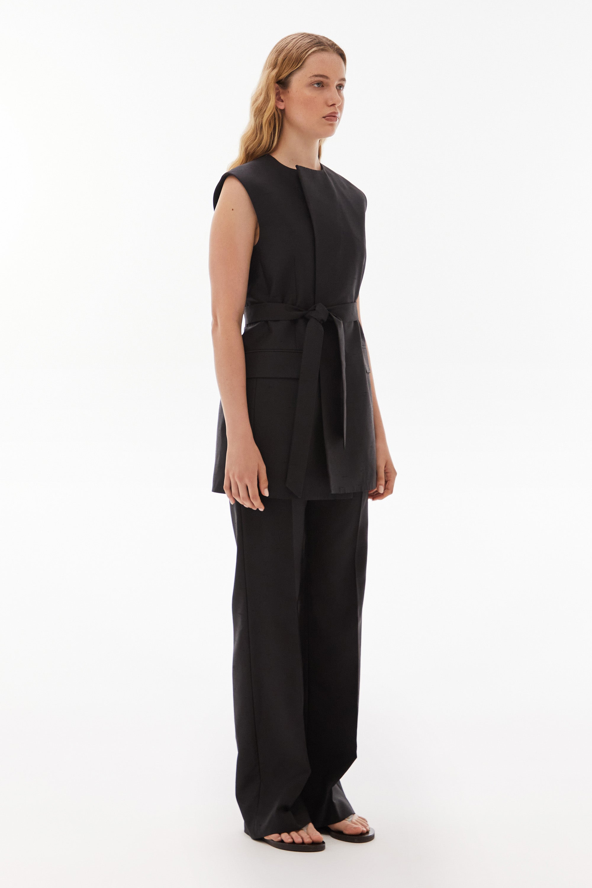 Silas Vest Black