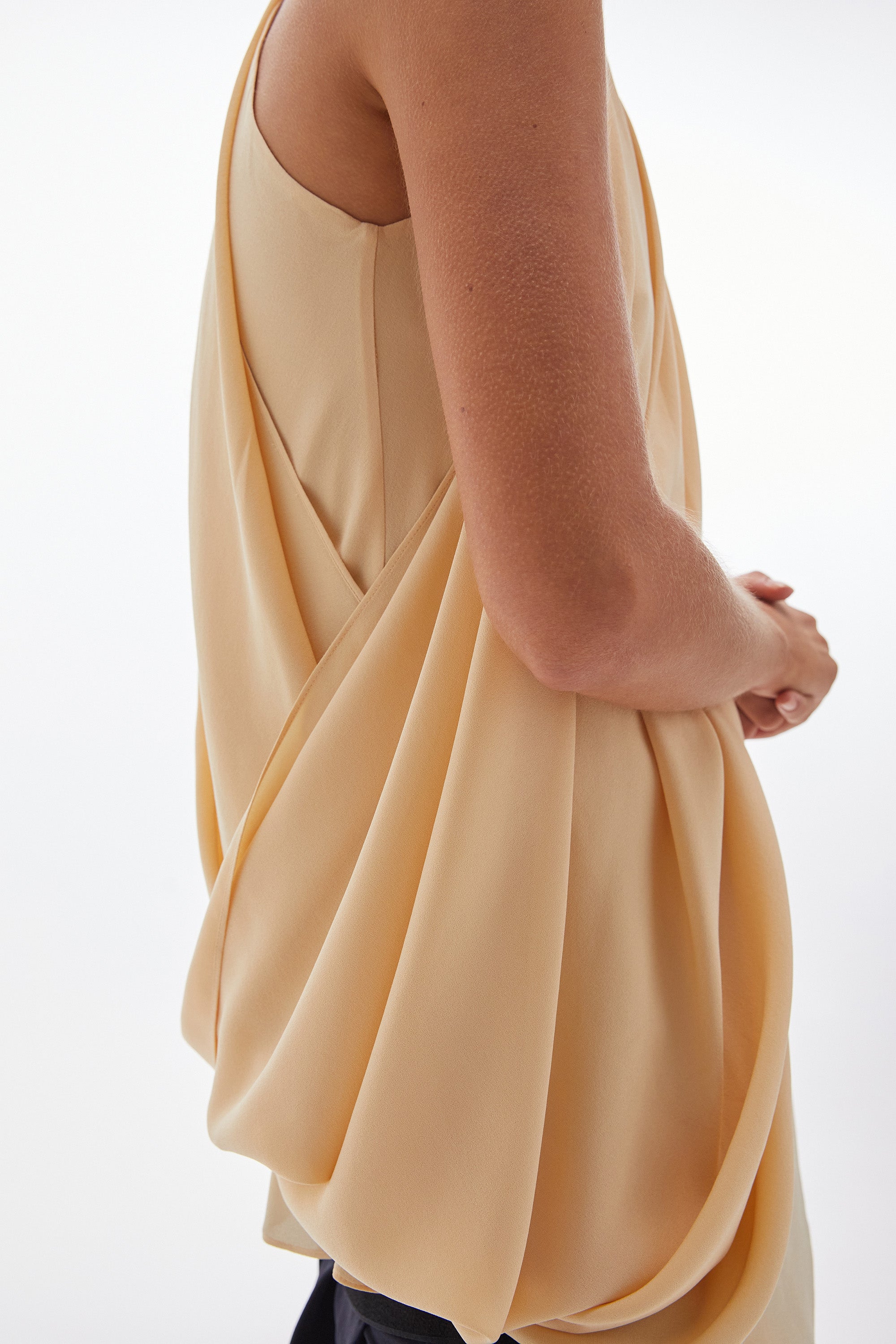 WILLOW-Solis Silk Twist Top Wheat